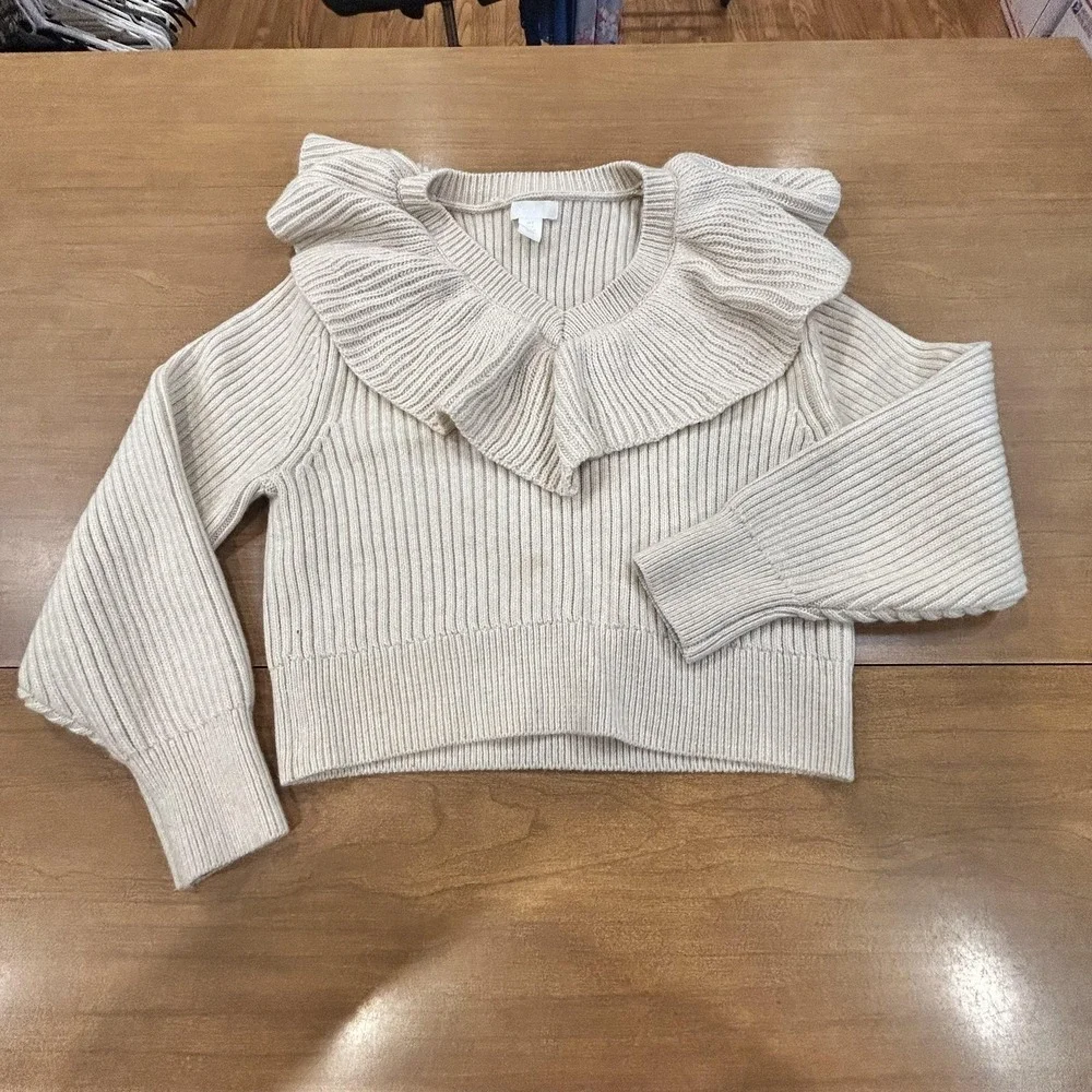 H&M Sweater Womens Small Beige Ruffle V Neck Ribbed Knit Pullover Top Cropped
